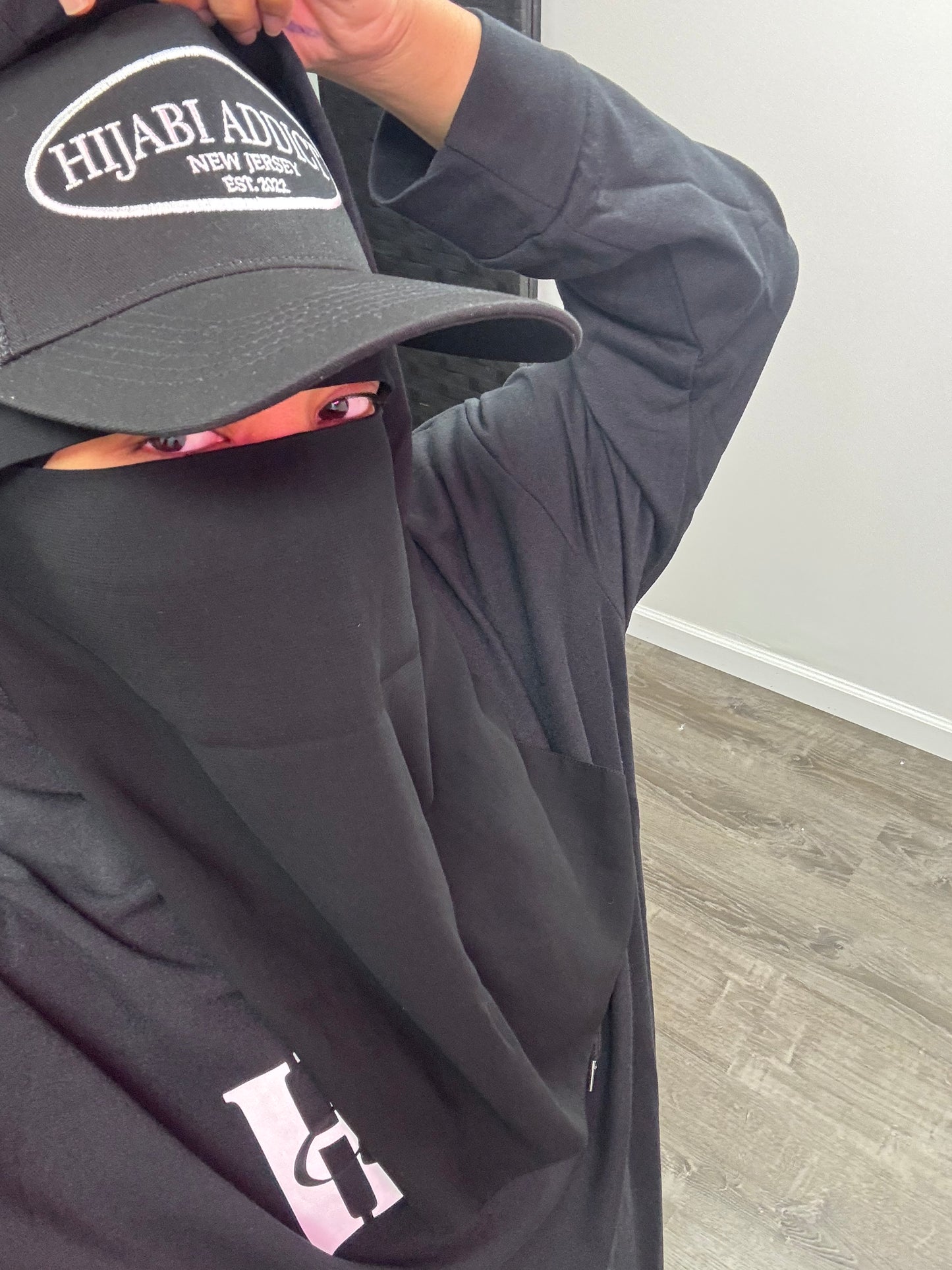 TRUCKER HAT (UNISEX)