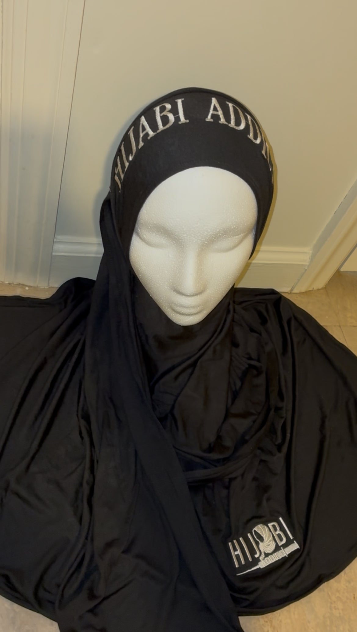 Premium Stitched Hijabs 🧕🏼