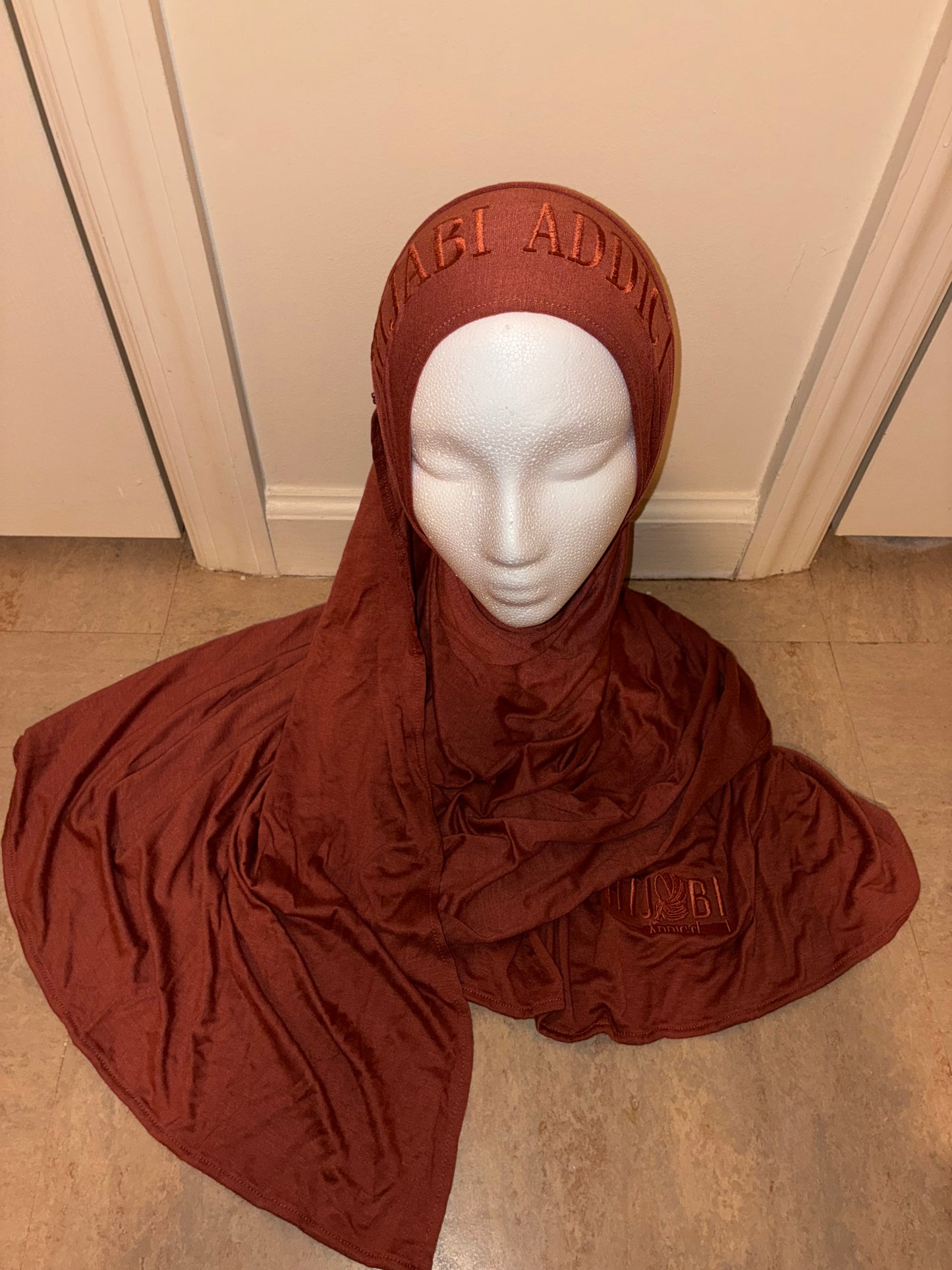 Premium Stitched Hijabs 🧕🏼