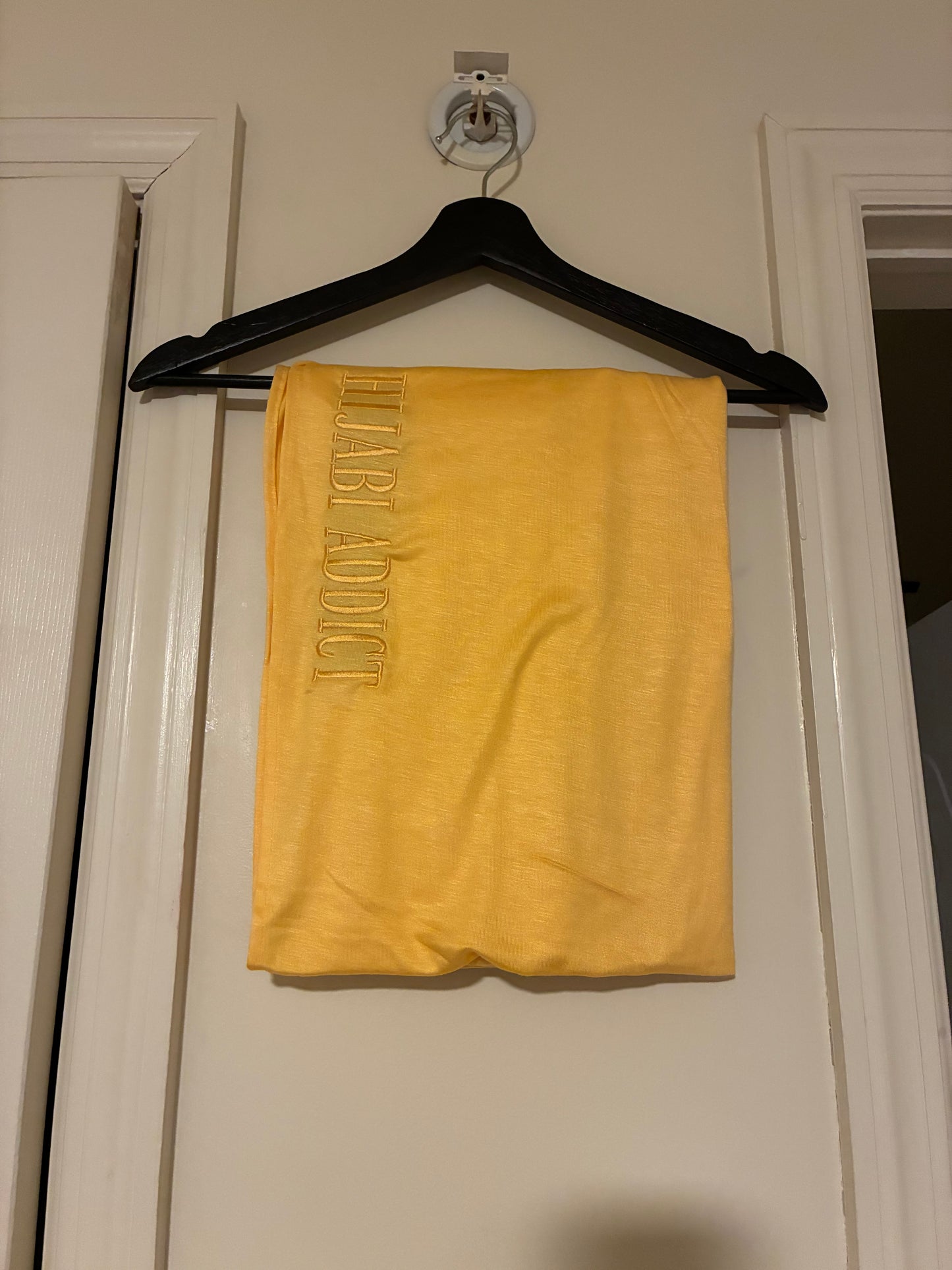 Premium Stitched Hijabs 🧕🏼