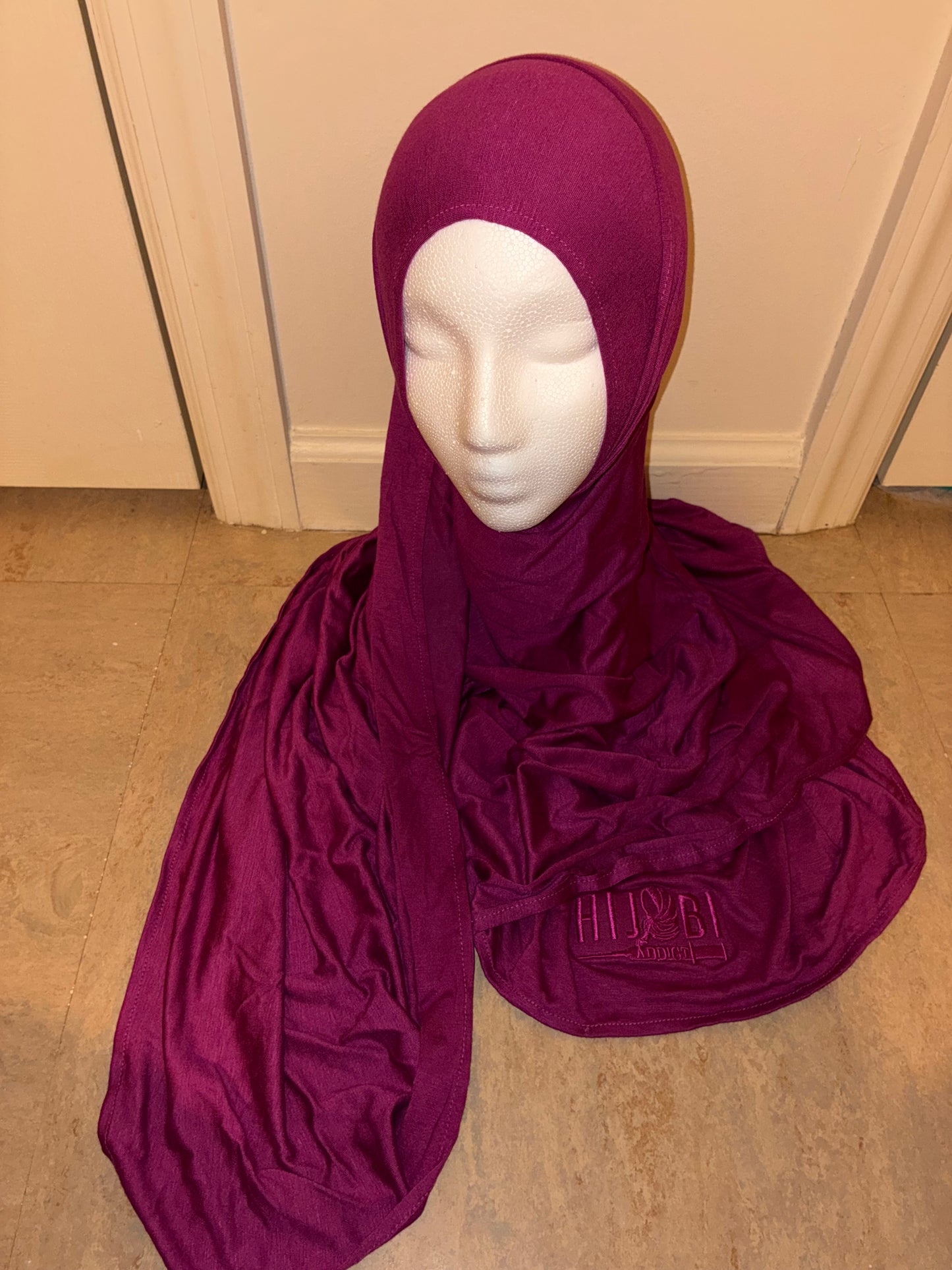 Premium Stitched Hijabs 🧕🏼