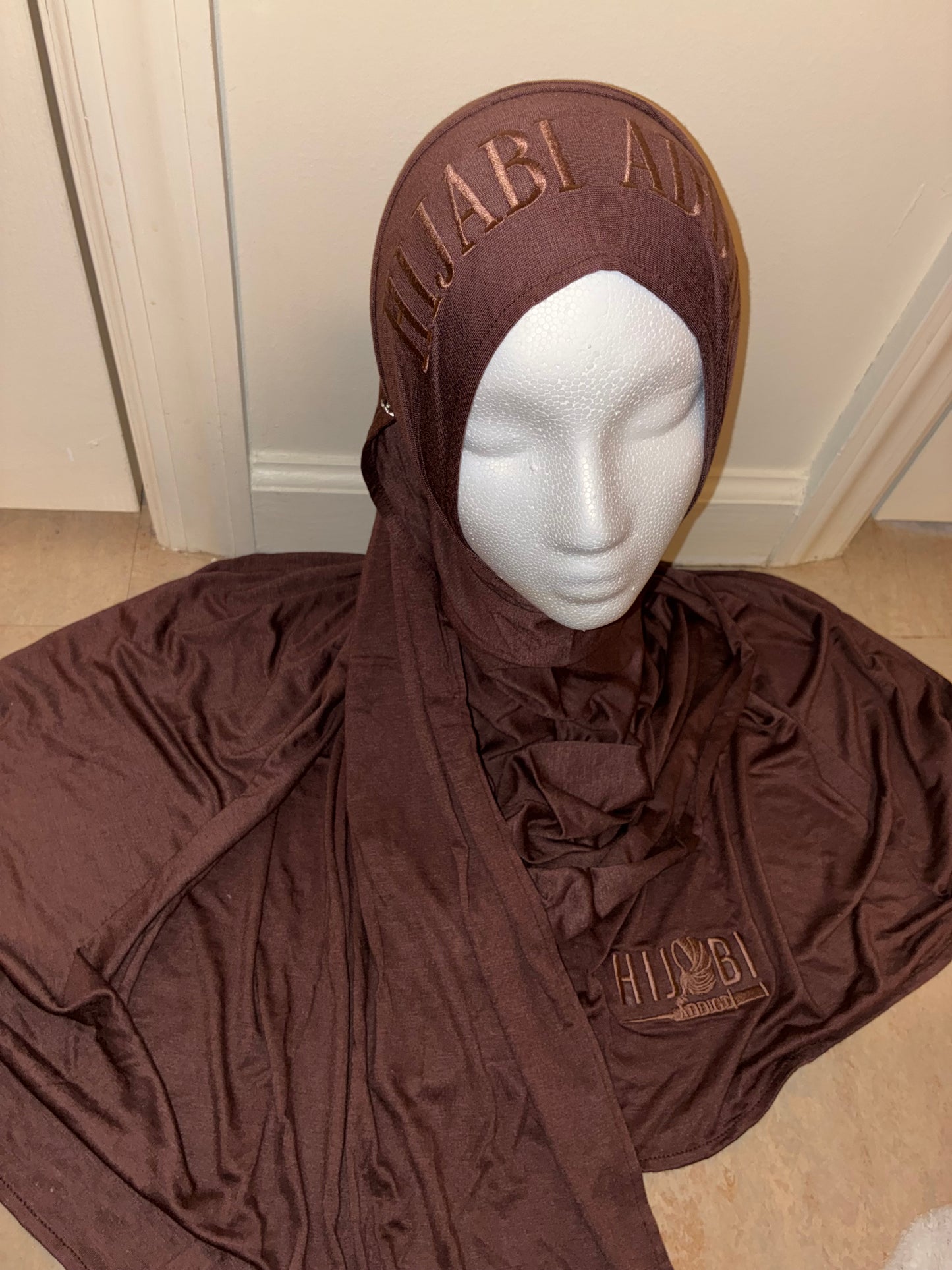 Premium Stitched Hijabs 🧕🏼