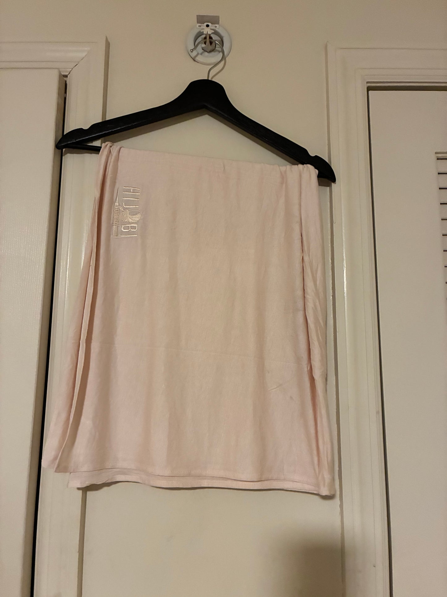 Premium Stitched Hijabs 🧕🏼