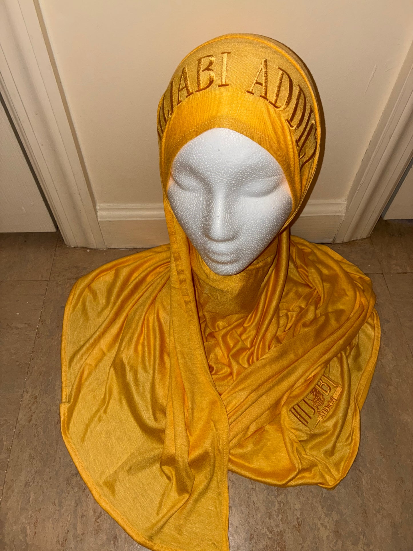 Premium Stitched Hijabs 🧕🏼