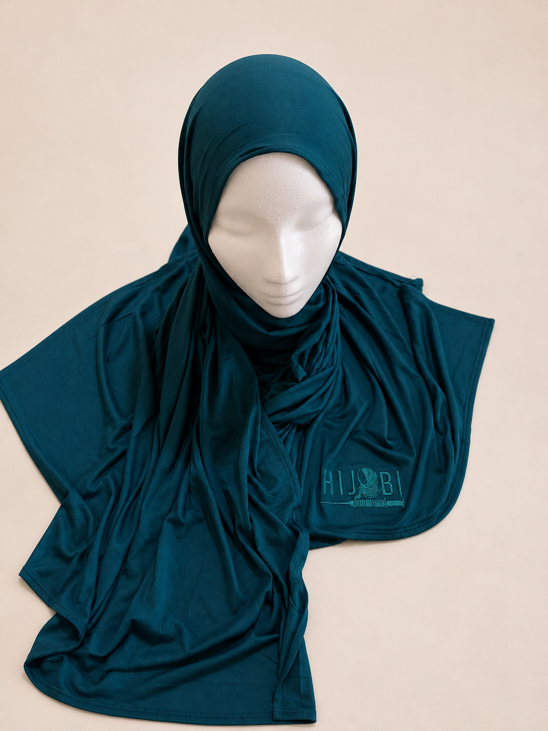 Premium Stitched Hijabs 🧕🏼