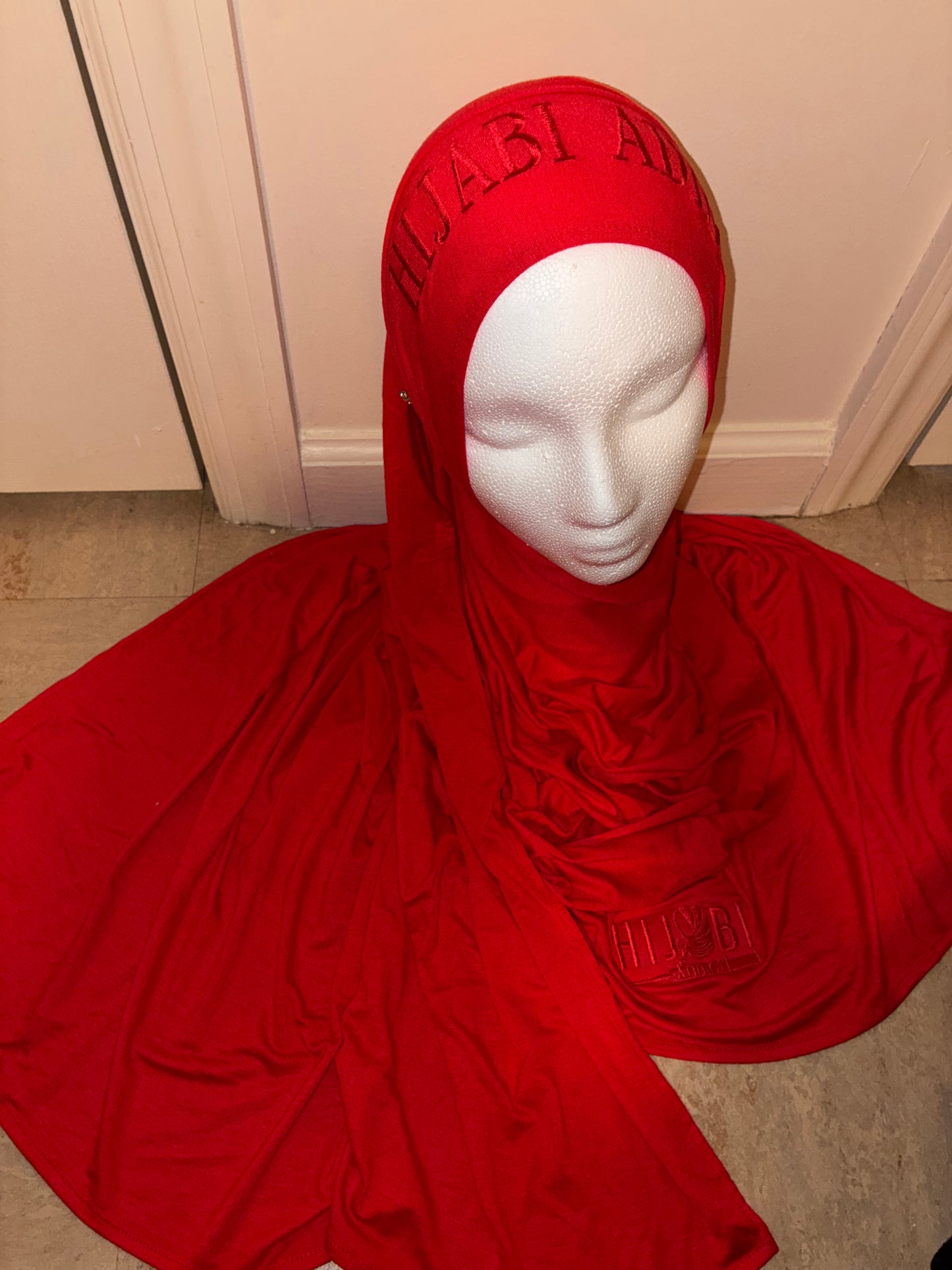 Premium Stitched Hijabs 🧕🏼