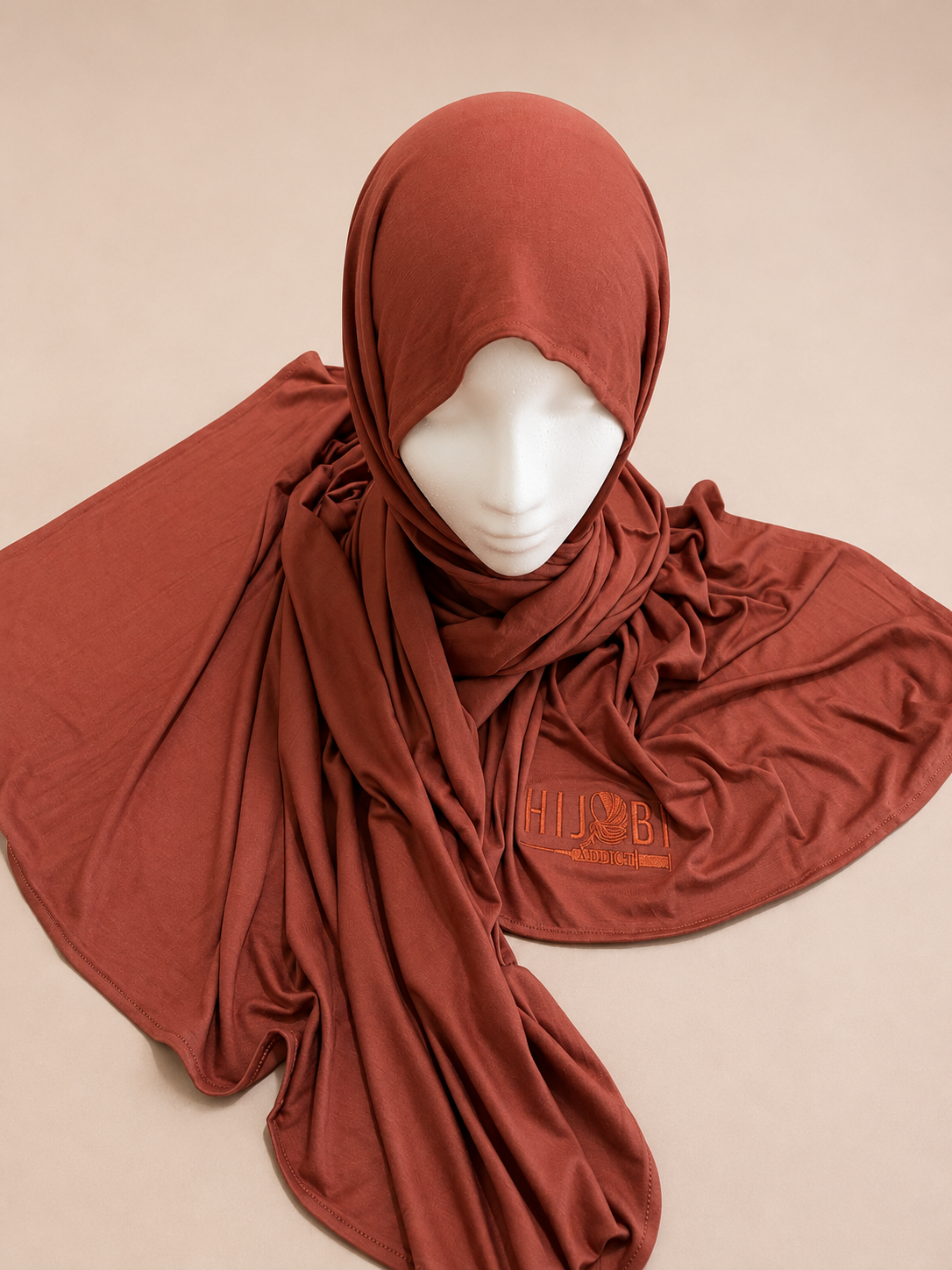 Premium Stitched Hijabs 🧕🏼