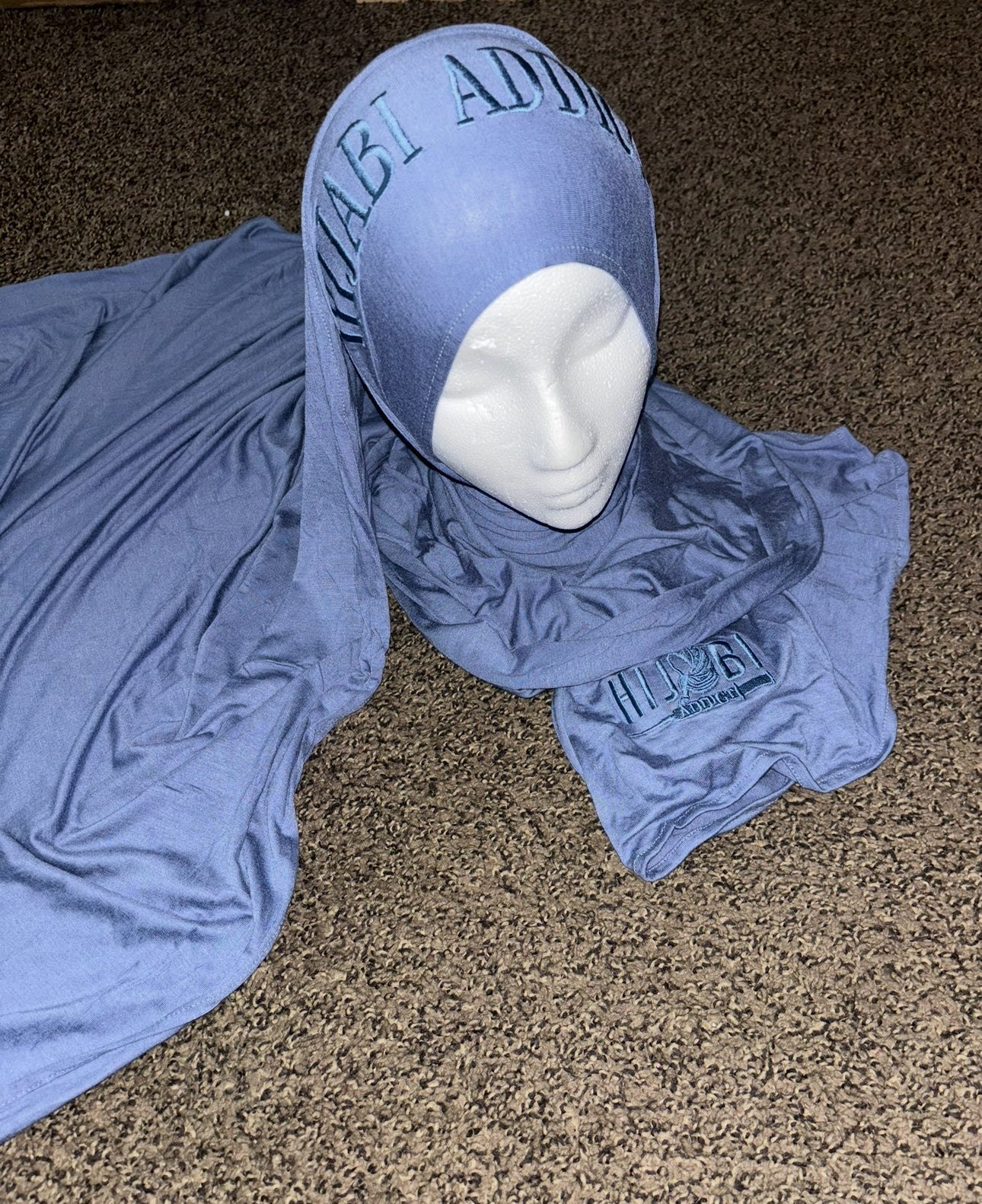 Premium Stitched Hijabs 🧕🏼