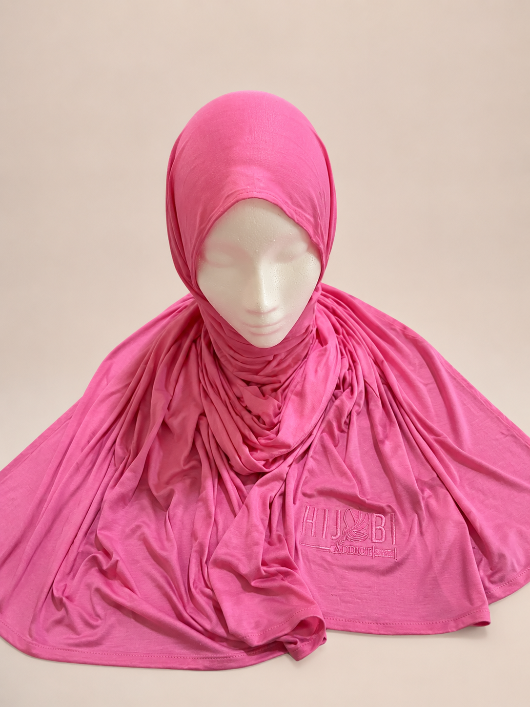 Premium Stitched Hijabs 🧕🏼