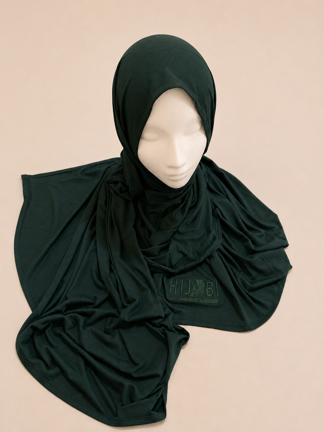 Premium Stitched Hijabs 🧕🏼