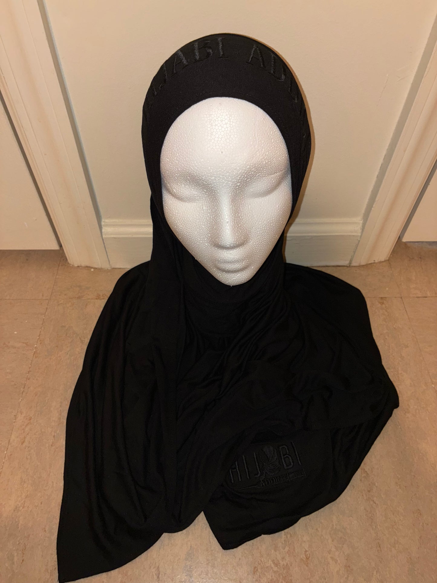 Premium Stitched Hijabs 🧕🏼