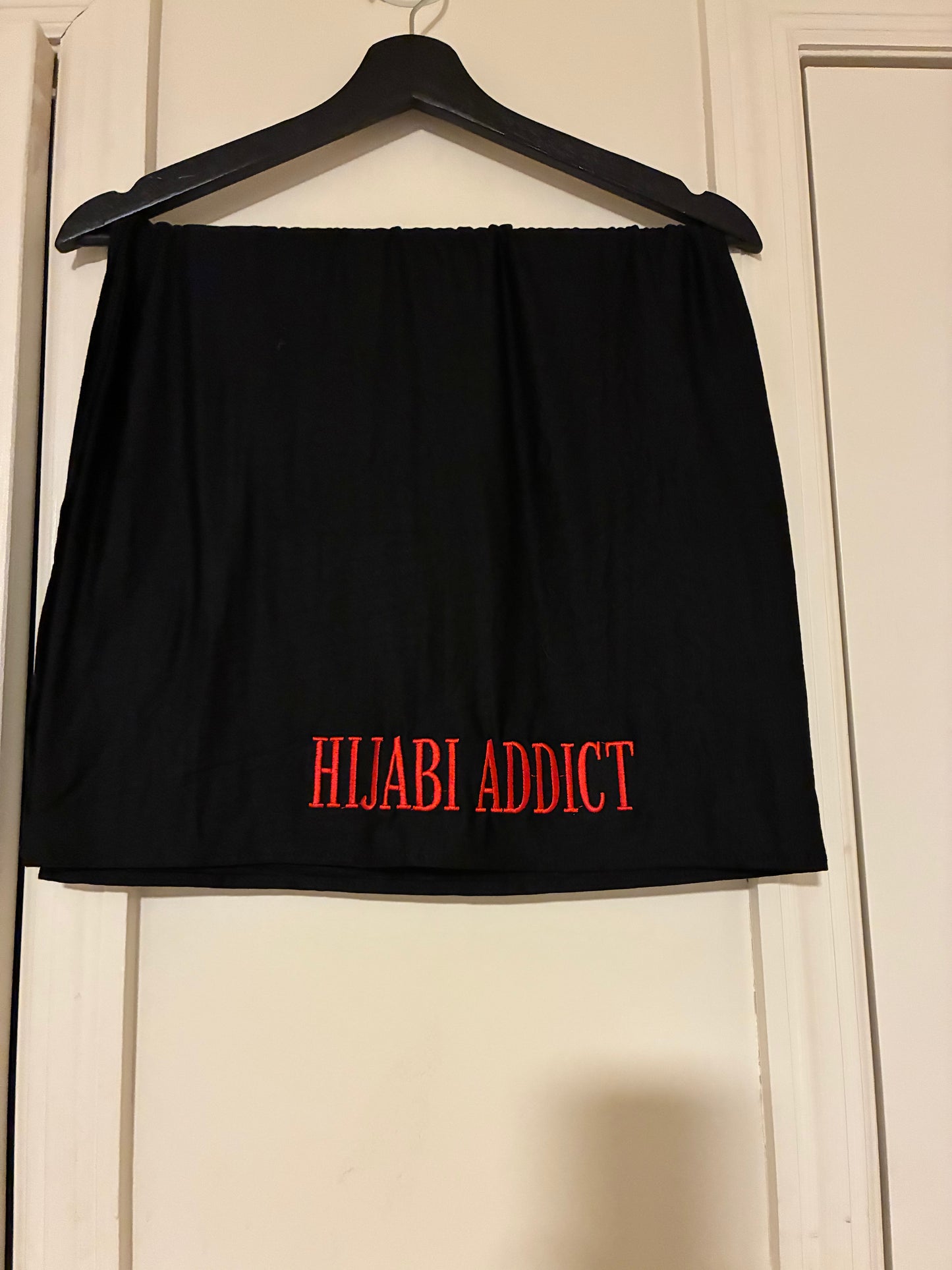 Premium Stitched Hijabs 🧕🏼