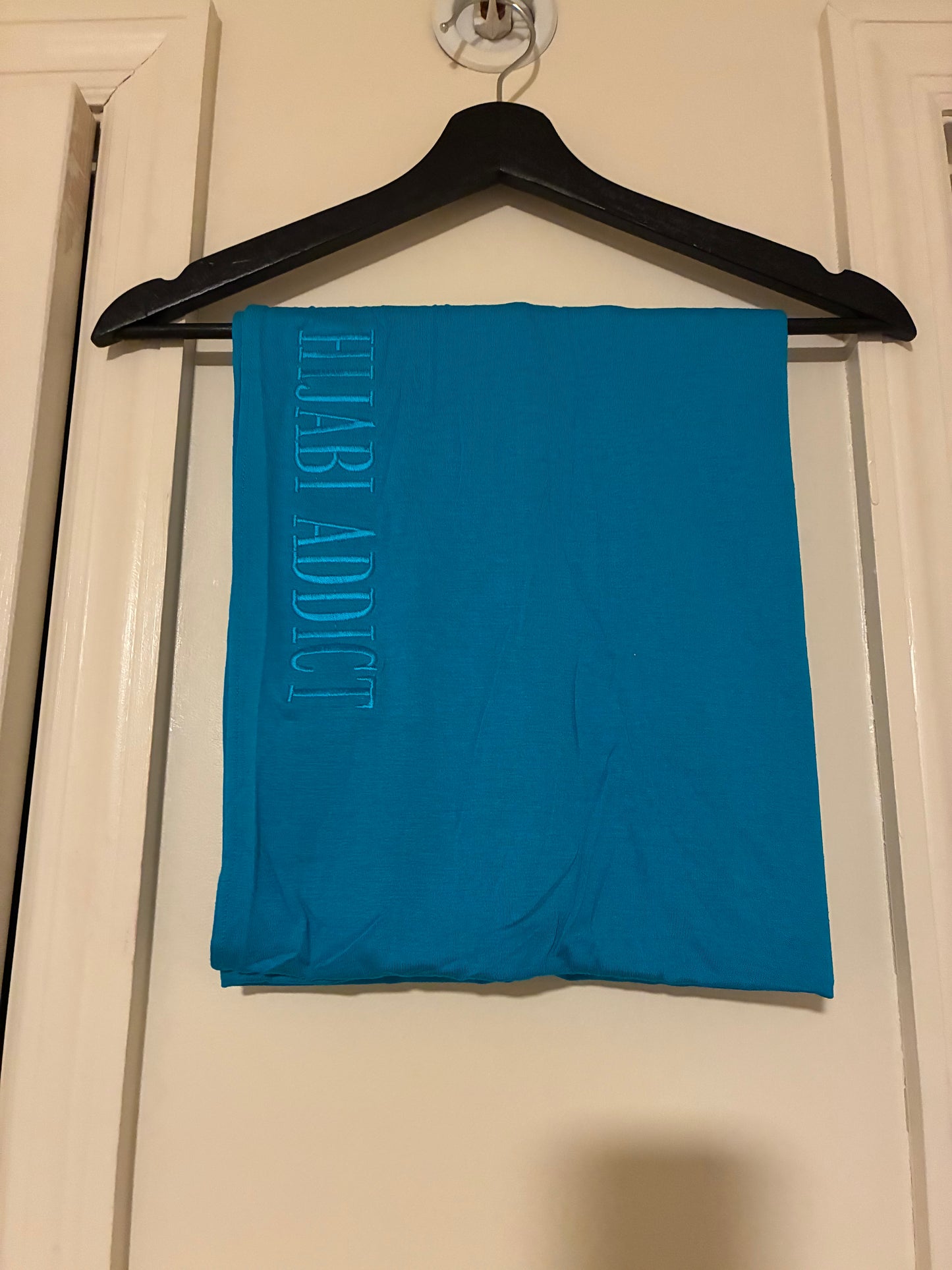 Premium Stitched Hijabs 🧕🏼