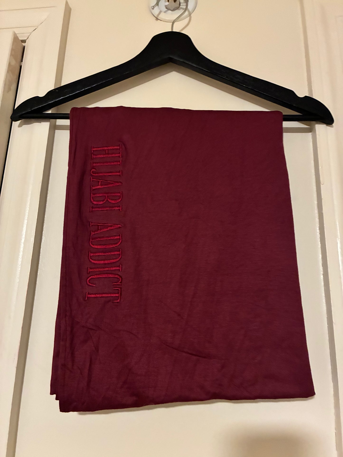 Premium Stitched Hijabs 🧕🏼