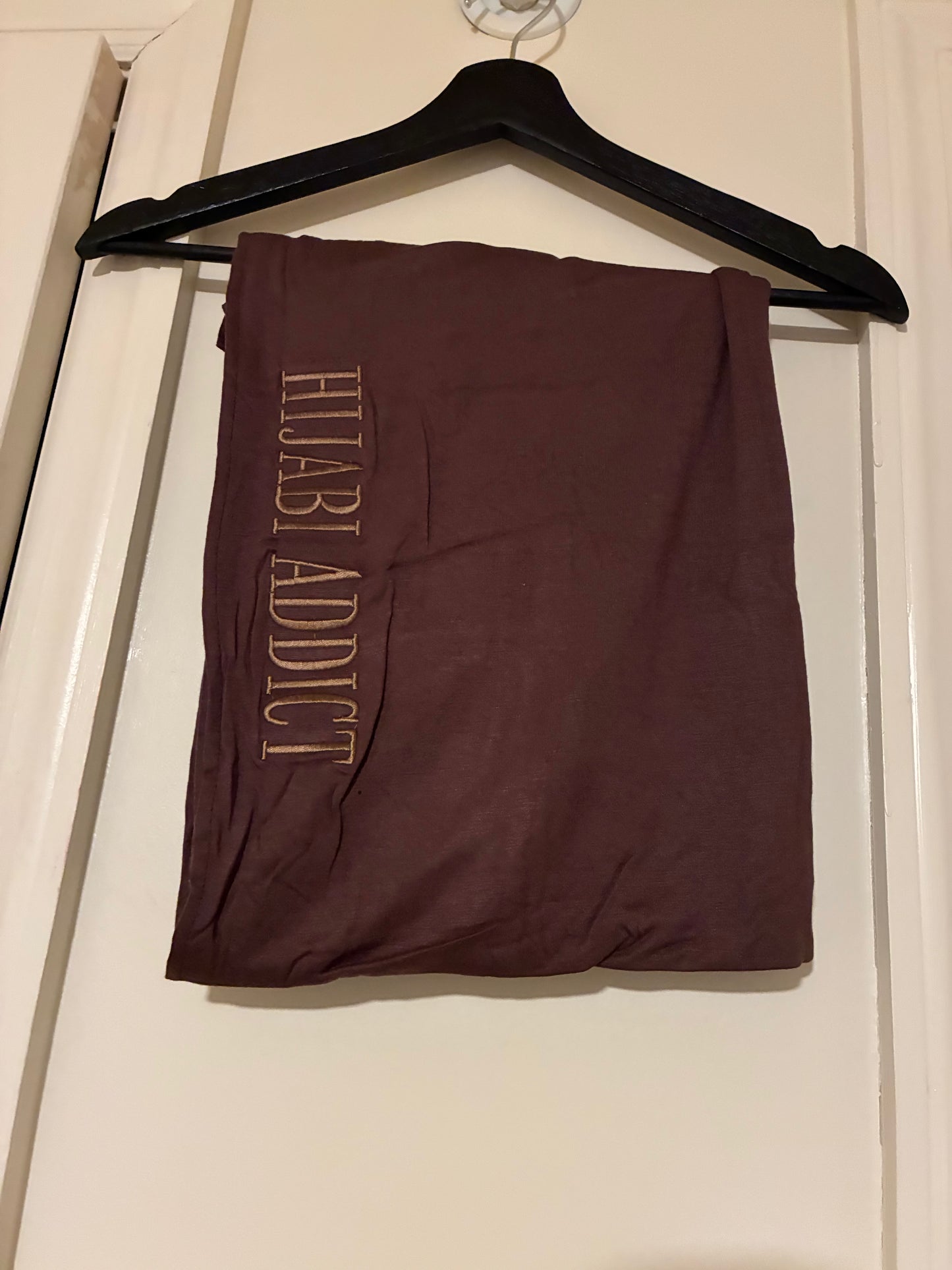 Premium Stitched Hijabs 🧕🏼